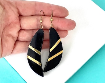 Vintage 80’s Black and Gold Drop Pierced Earrings