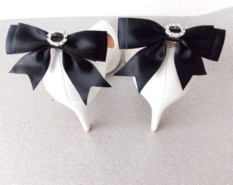 Ladies Black e Diamante Satin Bow Shoe Clips