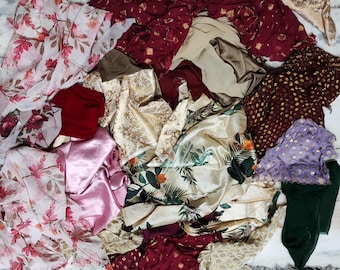 30 Stück Indische Stoff Reste: Satin, Seide, Georgette, 10x10"+ Scraps