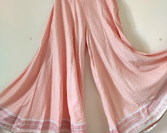 Pantalones palazzo indios, pantalones étnicos, falda acampanada, como pantalones de pierna ancha.