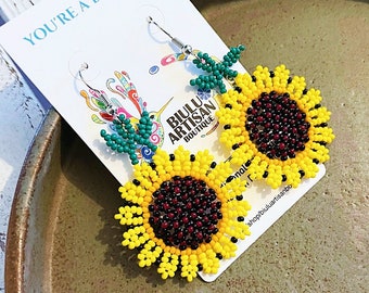 Sunflower Earrings, Beaded Boho Earrings, Indigenous Beadwork, Yellow Flower Earrings, Beaded Earrings, Etsy Earrings, Handmade