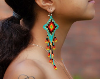 Brincos longos pendurados Huichol, brincos nativos americanos com pingentes, brincos Olho de Deus, brincos Ojo de Dios, brincos de miçangas