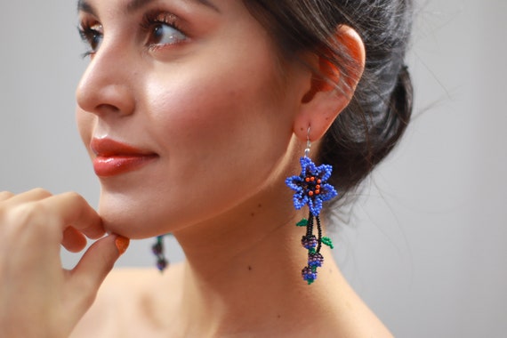 Boho Flower Earrings, Native American Beaded Earrings, Violet, Purple Flowers, Beaded Boho Earrings, Indigenous Made, Seed Bead Earrings