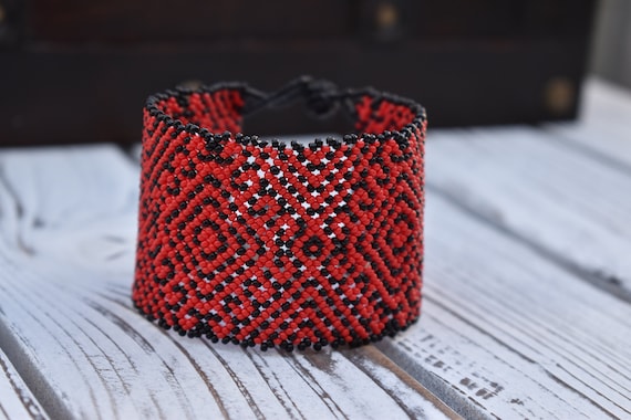 Red Black Beaded Bracelet, Native American Beaded Bracelet, Cuff, Boho Bracelet, Seed Bead Bracelet, Unisex, Wide Band, Tribal Bracelet