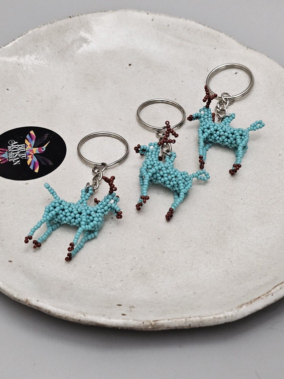 Deer Keychain, Unisex Gift, Spiritual Beaded Keychain, Sacred Symbol, Huichol Keychain, Indigenous Made, Beaded Deer |Biulu Artisan Boutique