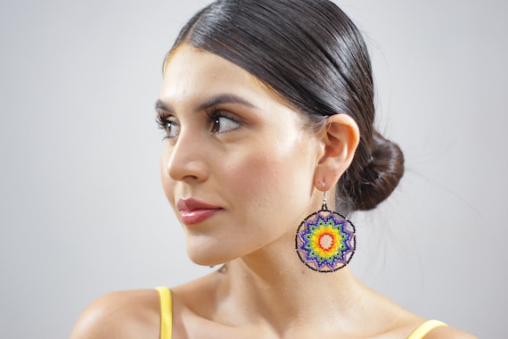 Vibrant Starburst Earrings, Beaded Stars, Boho Sun Earrings, Native American Jewelry Huichol, Stars, Indigenous Made Earrings, Handmade