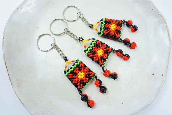 Beaded Keychain, Huichol Keychain, Native American Beadwork, Indigenous Made, Handmade Keychain, Huichol Bag Keychain, Small Gift