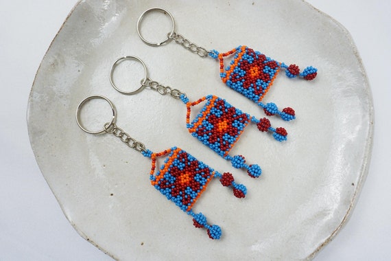 Beaded Keychain, Huichol Keychain, Native American Beadwork, Indigenous Made, Handmade Keychain, Huichol Bag Keychain, Small Gift