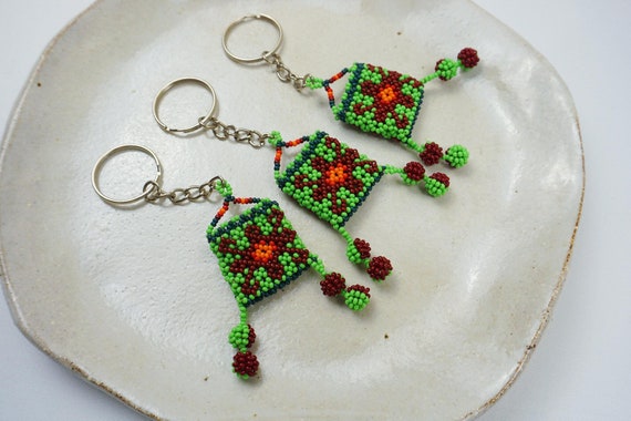 Beaded Keychain, Huichol Keychain, Native American Beadwork, Indigenous Made, Handmade Keychain, Huichol Bag Keychain, Small Gift