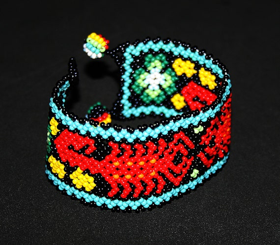 Huichol Scorpion Bracelet, Native American Cuff Bracelet, Beaded Huichol Bracelet, Mexican Bracelet, Huichol Jewelry, Traditional Beadwork