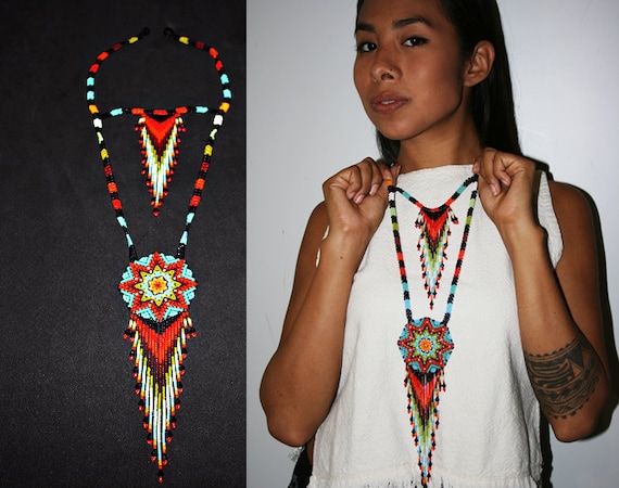 Native American Style Beaded Necklace, Huichol Jewelry, Seed Bead Necklace, Huichol Necklace, American Indian Beadwork, Medallion Necklace