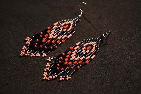 Small Dangling Earrings, Native American Beaded Earrings, Pyramid Earrings, Huichol Earrings, Seed Bead Earrings, Authentic Beadwork