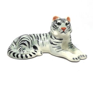 ZOOCRAFT Handmade Collectible Ceramic Tiger Figurine - Exquisite Craftsmanship - Unique Home Decor - Personalized Gift for Art Lovers