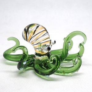 ZOOCRAFT Sea Octopus Glass Figurine Ornament Decor Gift Miniature Hand Blown Green Coastal Style Home Collectible