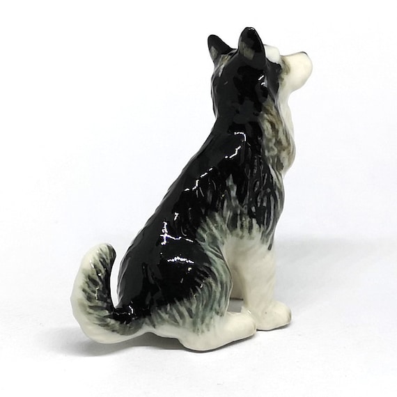 ZOOCRAFT Cute Alaskan Dog Figurine Ceramic Craft Miniatures Animal Collectible Standing
