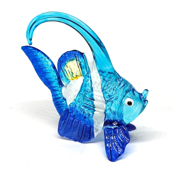 Photo inspiration: Blue Glass Fish Ornaments Detailed Sculpture Reference: Glass