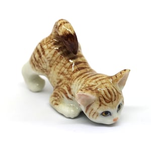 ZOOCRAFT Ceramic Fat Tabby Kitten Cat Figurine Gifts for Cat Lovers Hand Painted Dollhouse Miniatures - Home Decor Personalized Gift