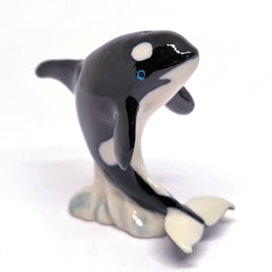 Hand-Painted Ceramic Orca Figurine: Marine Decor Accent