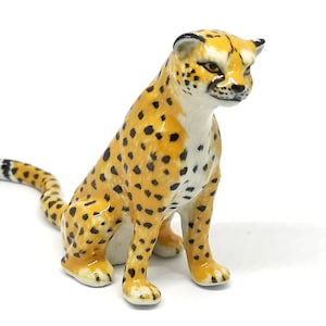 ZOOCRAFT Ceramic Leopard Tiger Figurine Sitting Wildlife Decor Hand Painted Porcelain Collectible Totem