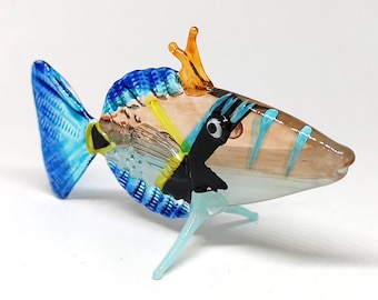 Hand Blown Glass Triggerfish Figurine: Ocean Decor Sculpture