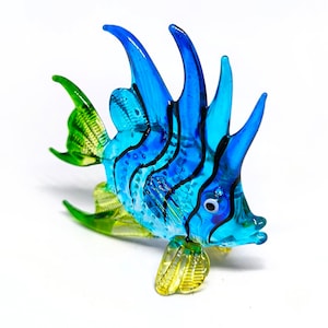 ZOOCRAFT Handcrafted Blue Glass Fish Figurine Exquisite Hand Blown Aquarium Collectible Coastal Style Deco