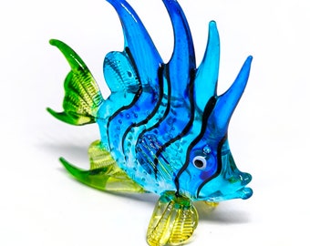 ZOOCRAFT Handcrafted Blue Glass Fish Figurine Exquisite Hand Blown Aquarium Collectible Coastal Style Deco