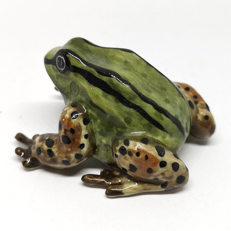 ZOOCRAFT Porcelain March Frog Figurine Hand Painted Ceramic - Etsy