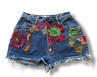 Denim high waisted shorts / Embroidered  denim shorts  /  SMALL W26