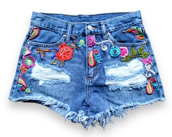 Denim cutoff shorts / Embroidered  denim shorts  /  MEDIUM