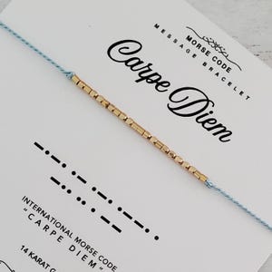 Pulsera de amistad con mensaje oculto en código Morse Carpe Diem de 14 quilates