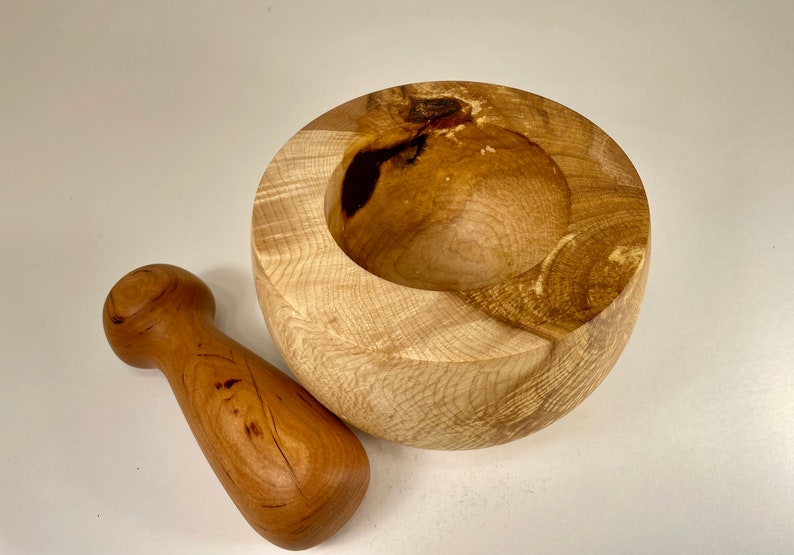 Maple Mortar and Pestle beautiful handmade medium/large Curly Maple mortar and pestle image 4