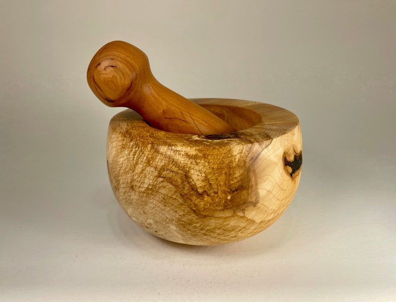 Maple Mortar and Pestle beautiful handmade medium/large Curly Maple mortar and pestle image 3