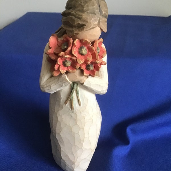 Willow Tree “Surrounded by Love” Figurine by Susan Lordi. Good Condition. Unboxed.