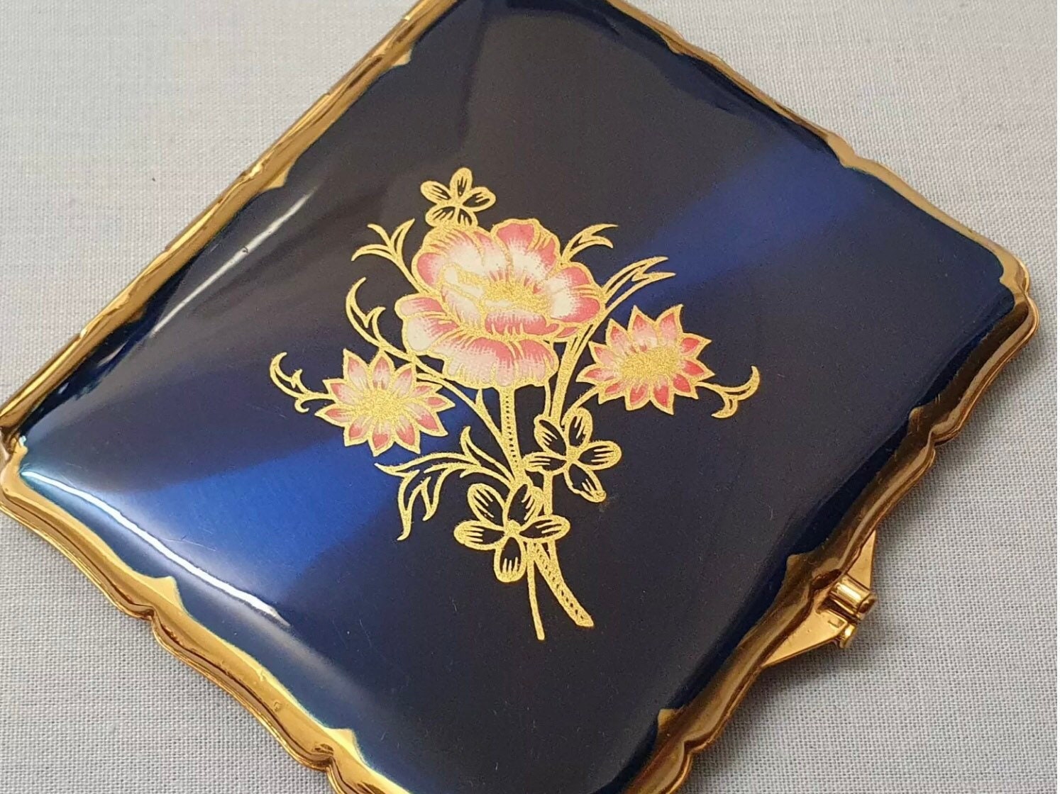 Retro Stratton Cigarette/ Card Case. Featuring Stylish Floral