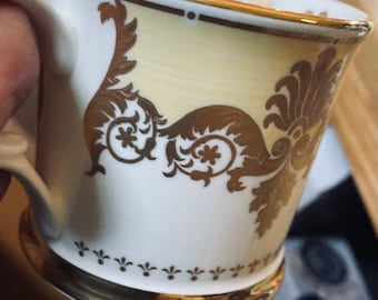 Vintage Fine Porcelain Cup/Mug. Royal Memorabilia. Buckingham Palace 1999.