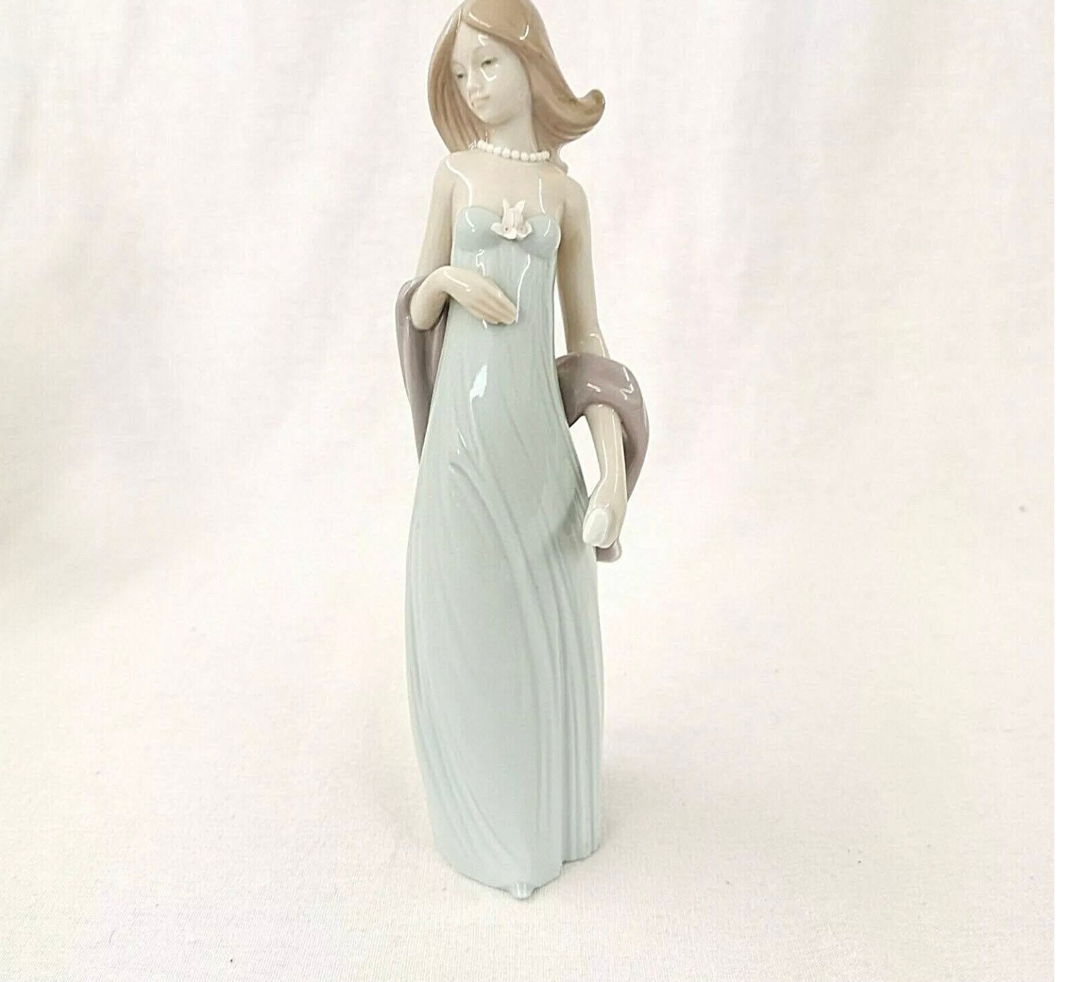 純真な女性 ＃5487 No.2 ☆リヤドロ スペイン ポーセリン 箱付き 絶版