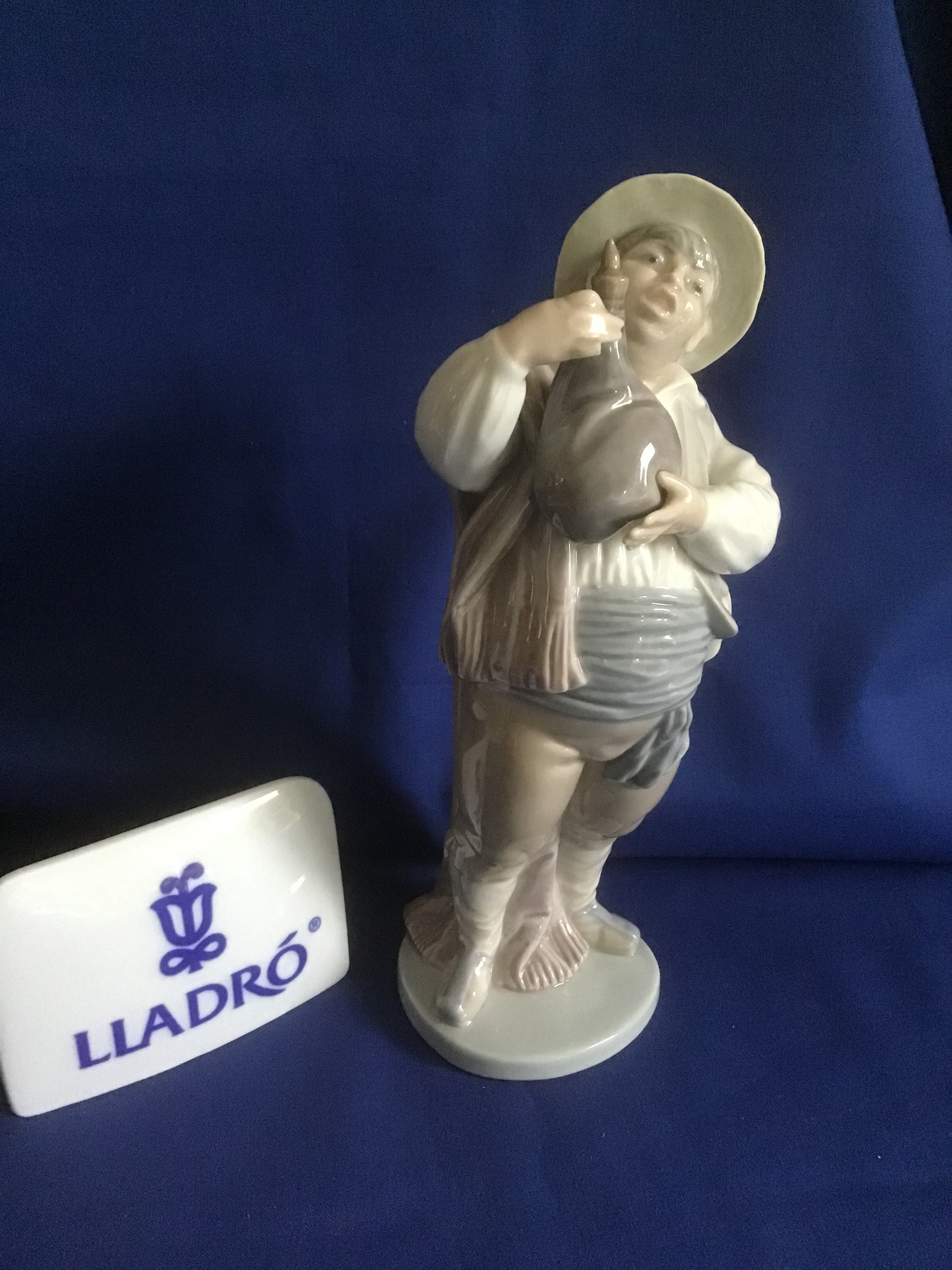 Vintage Lladro “A Toast by Sancho”. #5165. Retired 1990. Highly