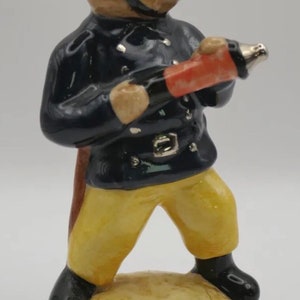Royal Doulton Feuerwehrmann Bunnykins. Ausgepackt.