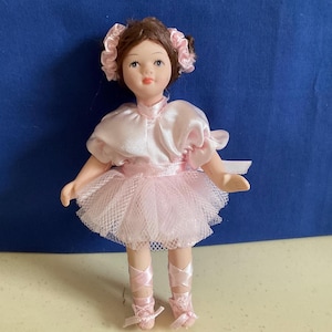 Ballet Dancer Doll. Porcelain Face,Hands,Feet. 6” High