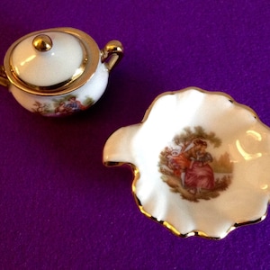Limoges Miniatures . Leaf Dish. Serving Bowl. Fragonard Courting Couple Scene. Circa 1980&#39;s.