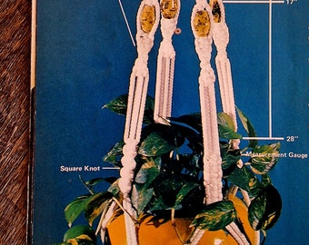 Suporte para cabide de planta ou vaso com padrão de macramê VINTAGE dos anos 70 - Download instantâneo PDF Simplicidade elegante dos anos 70 - 2 arquivos Direções e nós