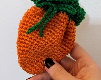 Crochet carrot drawstring bag