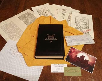 The Necronomicon Edition - The Nine Gates of the Kingdom of Shadows Prop Replica