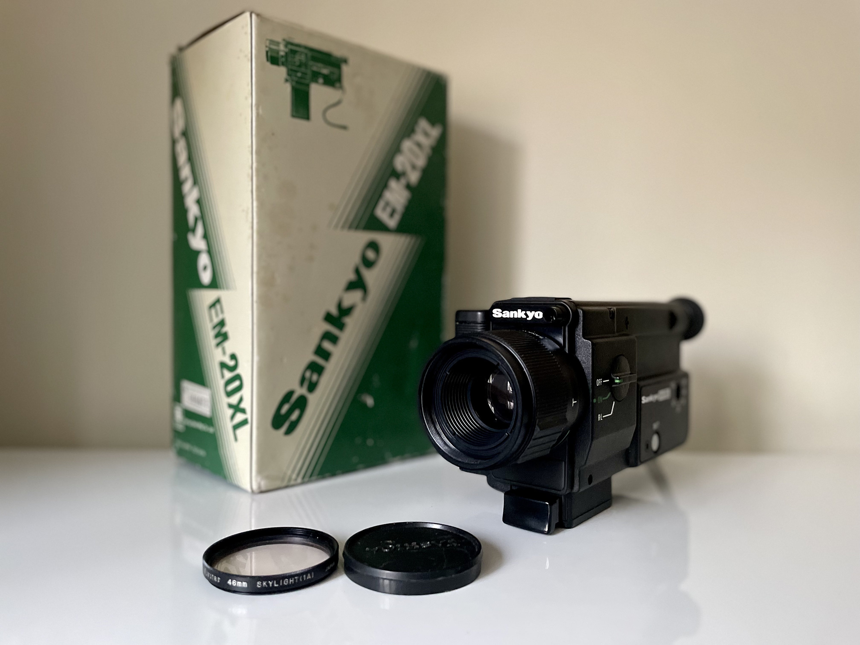 ビデオカメラ Sankyo EM-20XL Sankyo EM-20XL Super 8 Camera - CameraCrate.com - Super 8