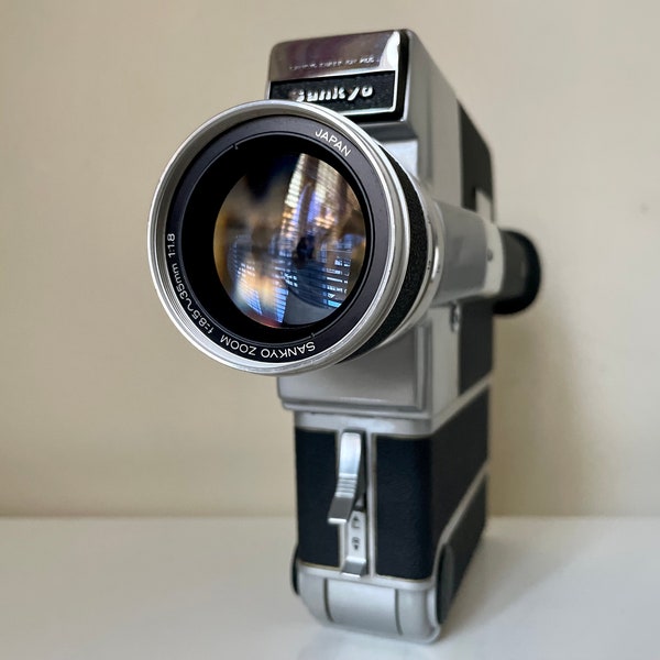 Sankyo CM 400 retro vintage super 8 kodak 8mm movie cine film camera 1970s student Tested fully working FREE Shipping USA