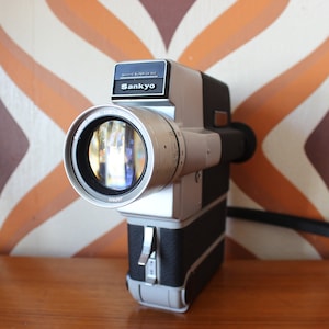 Sankyo CM 300 retro vintage super 8 kodak 8mm movie cine film camera 1970s student TESTED FREE Shipping