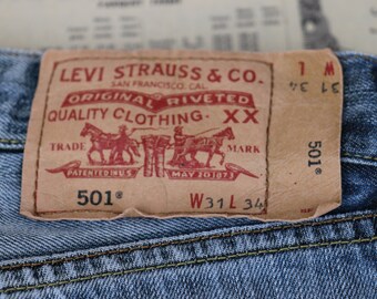 levi 501 button fly jeans
