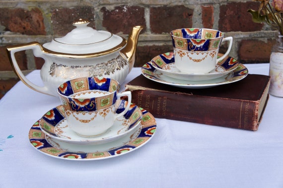 1930/'s Royal Albion China fine bone china sandwich plate Imari design English Tea Party.