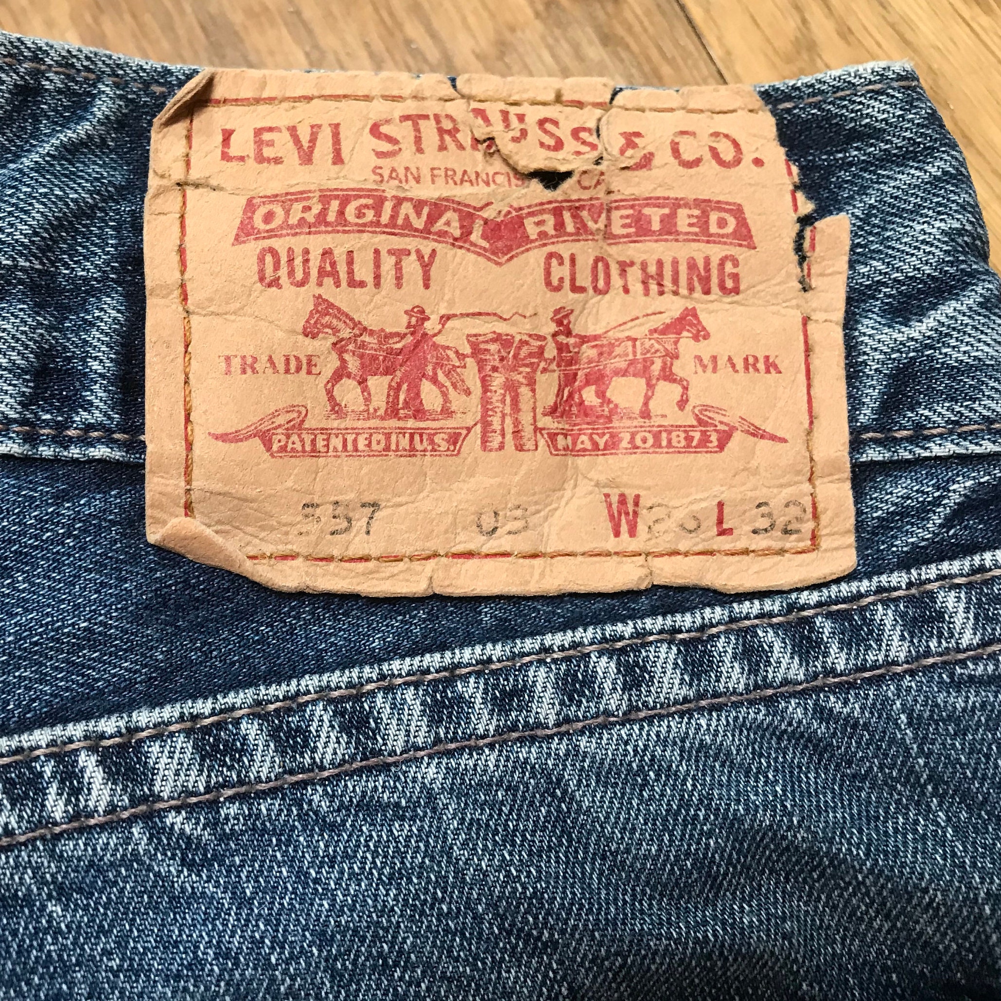 Women's Original Vintage Levi 557 Eve square-cut Jeans | Etsy Singapore