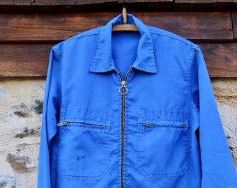 Traditional French Vintage Workwear jacket. Bleu de Travail. Chore workwear. Blue work jacket.